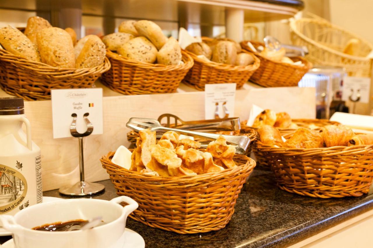 Hotel Le Chatelain Brussel Eksteriør bilde Bread and pastry at a buffet