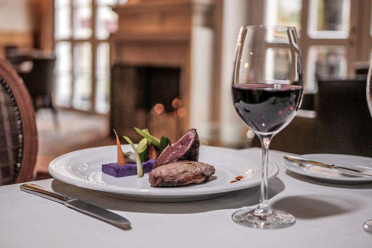 Hotel Le Chatelain Brussel Eksteriør bilde A wine glass