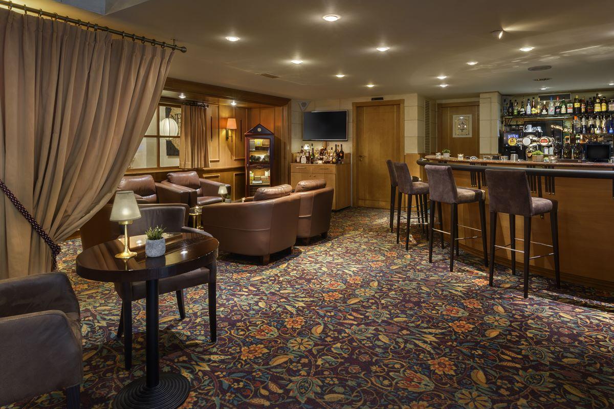 Hotel Le Chatelain Brussel Eksteriør bilde The bar at the 2010 Winter Olympics
