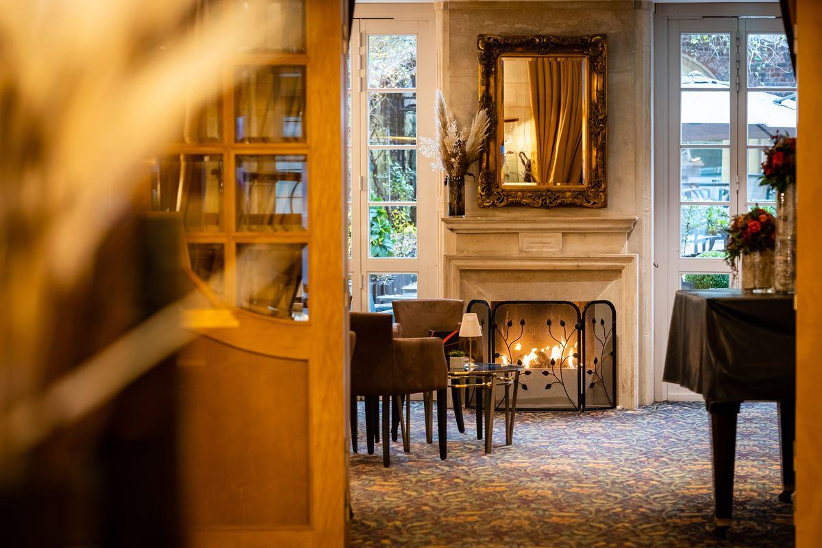 Hotel Le Chatelain Brussel Eksteriør bilde The interior of the restaurant